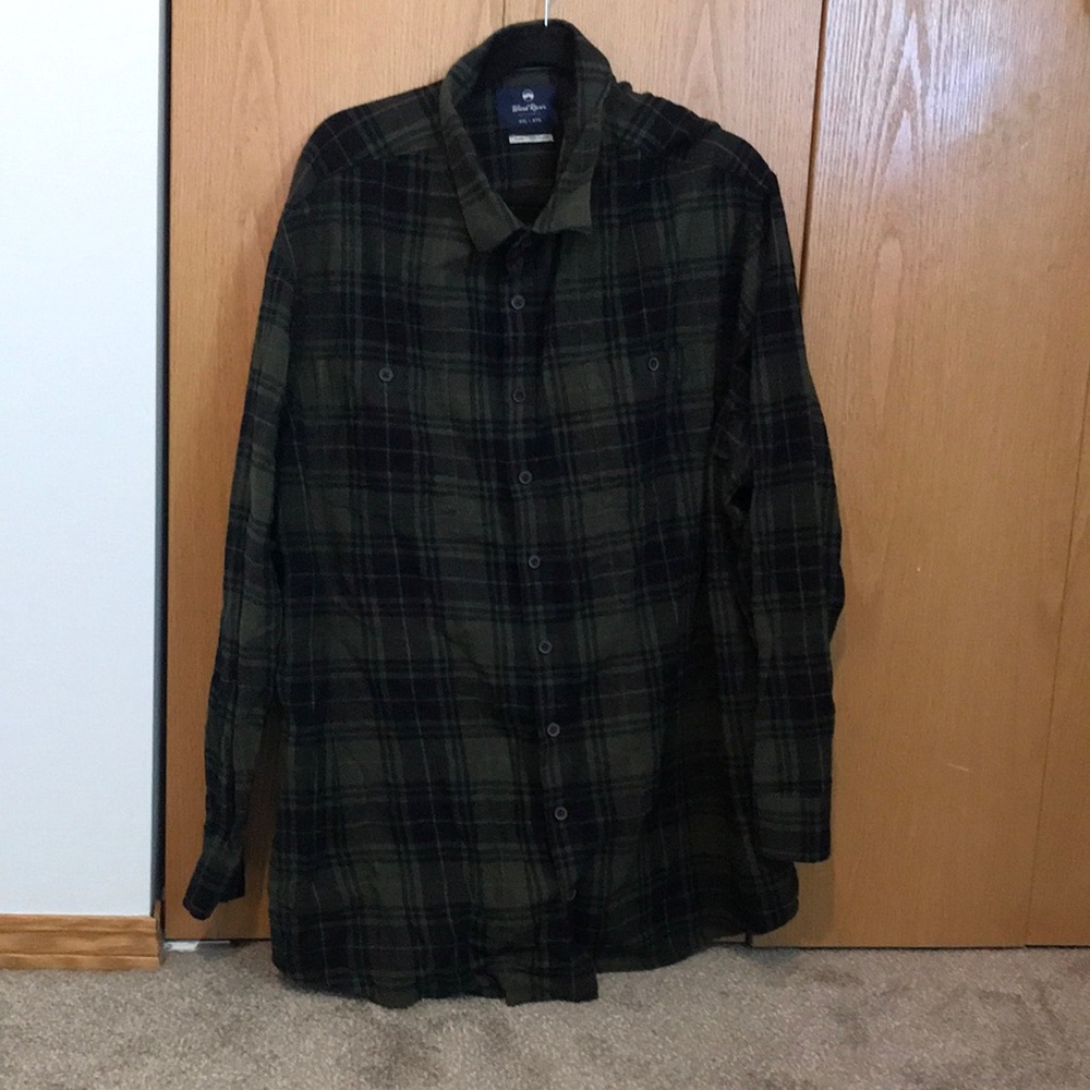 Plaid green and black Mens plus size button down casual long sleeve shirt